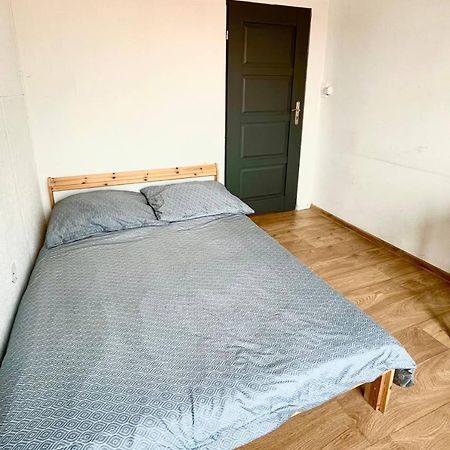 Comfy, Nice And Small Room In Cracovia Exterior foto