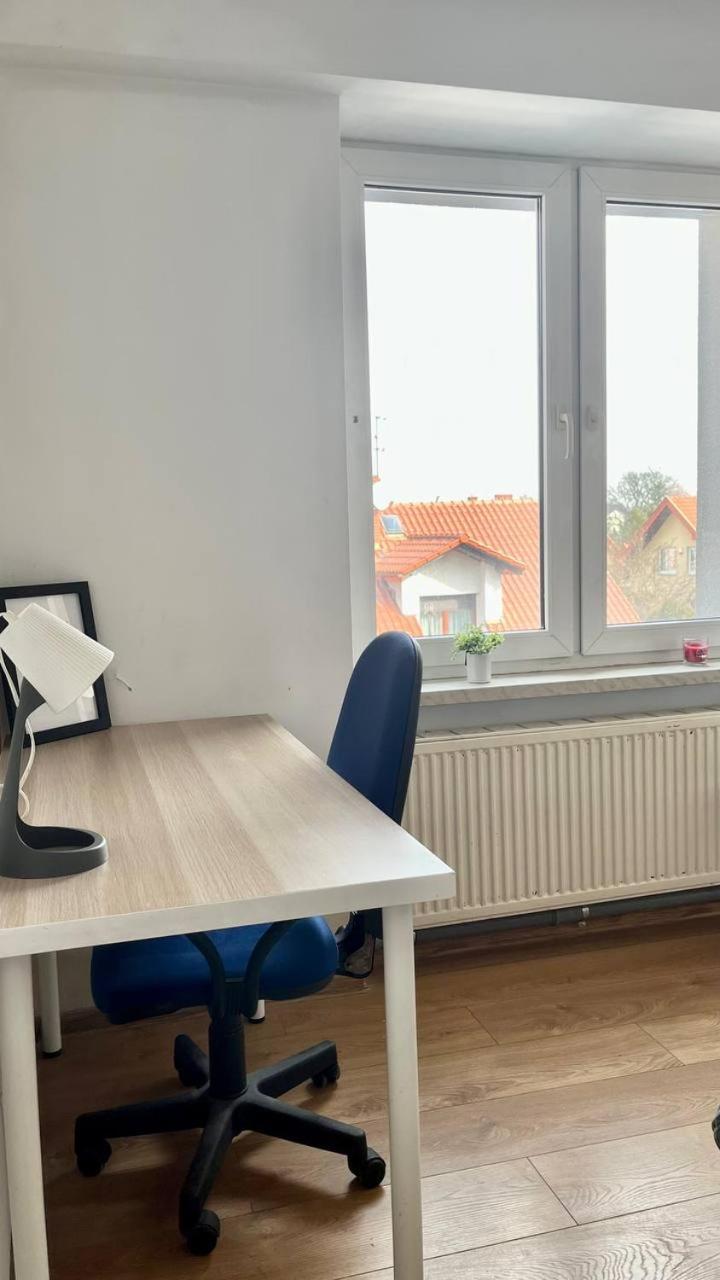 Comfy, Nice And Small Room In Cracovia Exterior foto