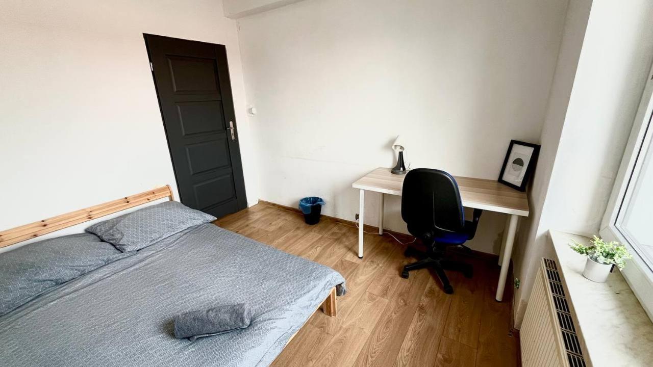 Comfy, Nice And Small Room In Cracovia Exterior foto